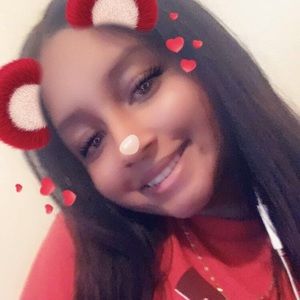 Meet your Posher, Lea